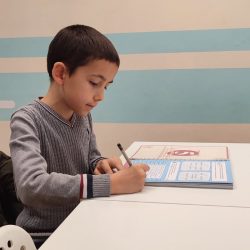 Тайната за детския почерк: Как писането формира мозъка на децата